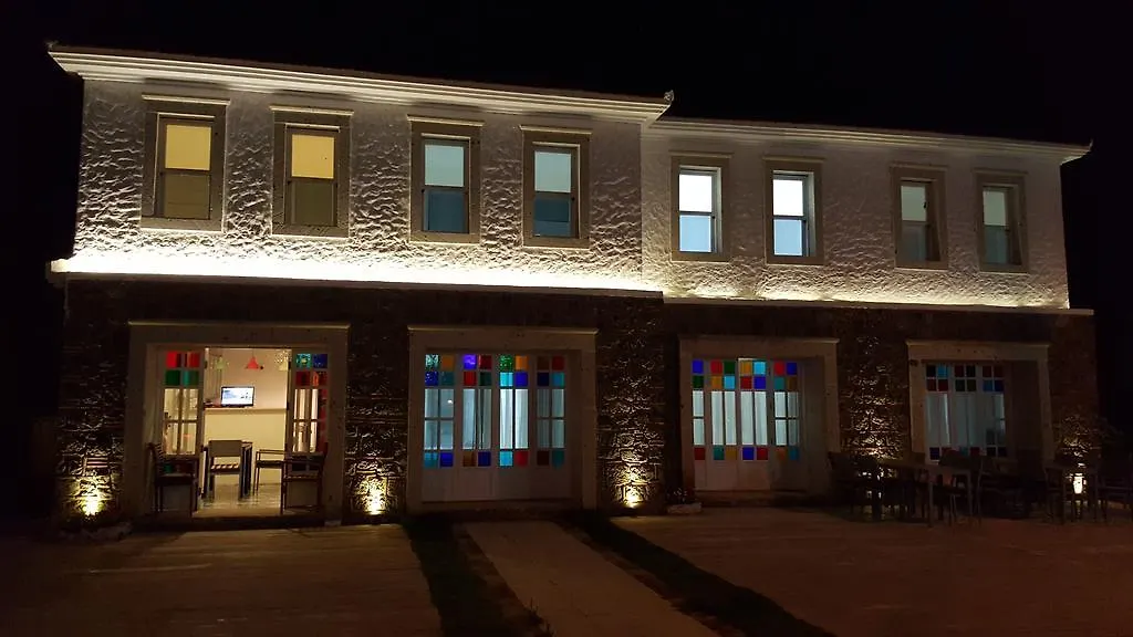 Yali Pansiyon Ilica Alaçatı